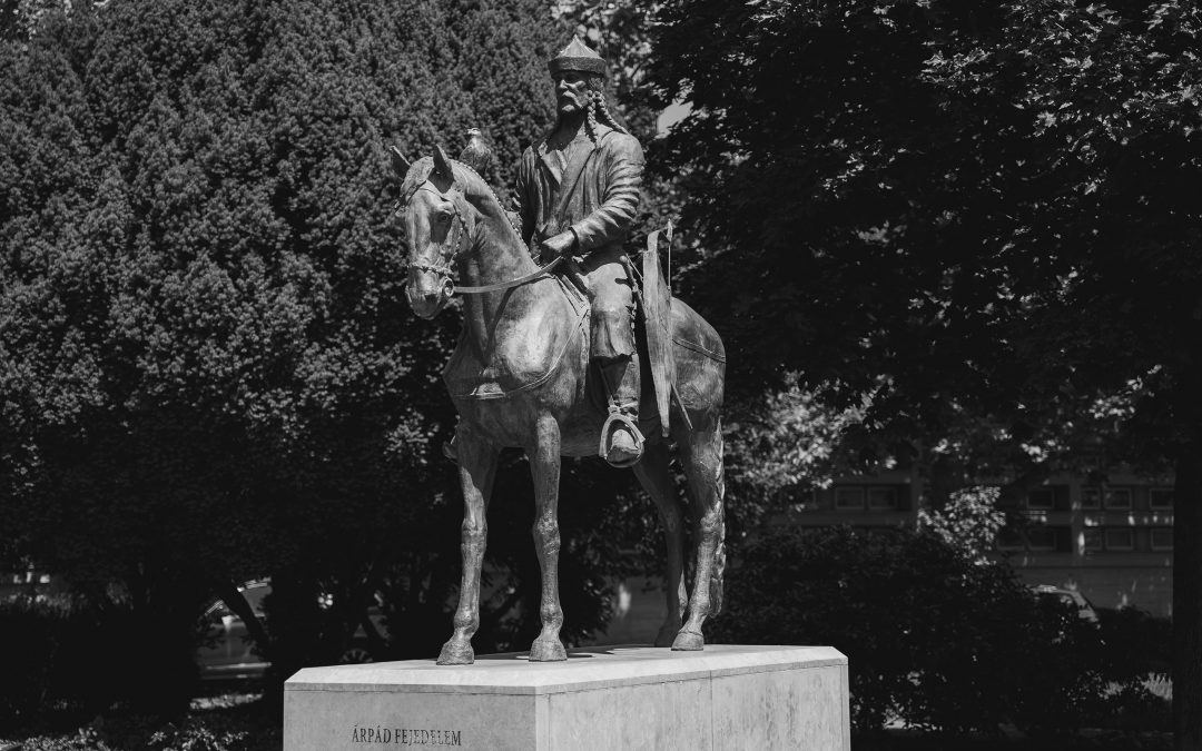 Árpád fejedelem lovas szobra – Budapest, Óbuda