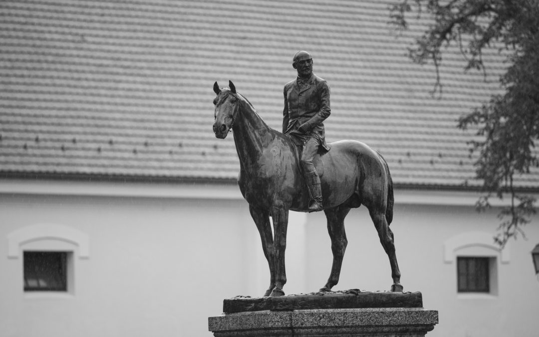 Wenckheim Béla lovasszobra