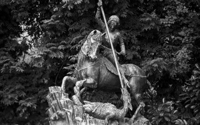 Szent György lovasszobra