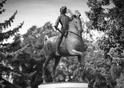 Hunyadi Mátyás lovas szobra